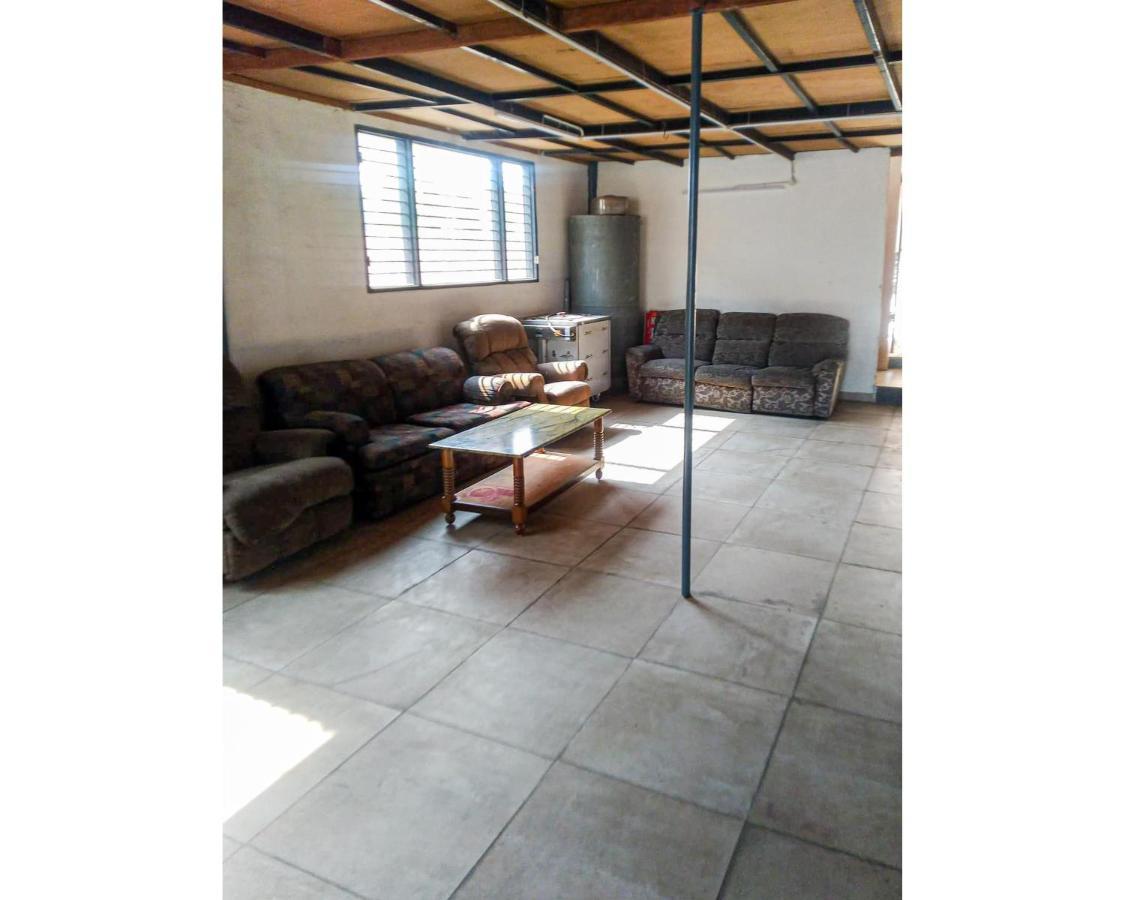 Krittika Rao Dhaba By Wb Inn Gurgáon Kültér fotó